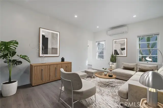 1226 S Dunsmuir, Los Angeles, CA 90019 - #2