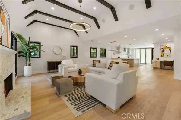 846 S Cloverdale, Los Angeles, CA 90036