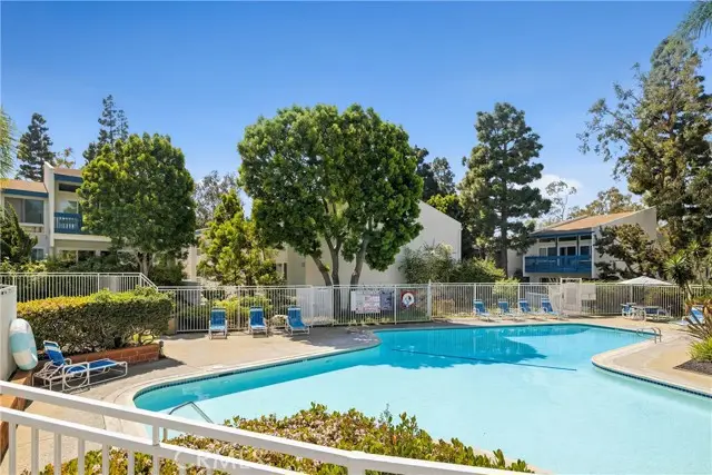 802 Camino Real #105, Redondo Beach, CA 90277 - #2