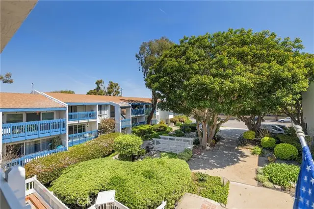 802 Camino Real #105, Redondo Beach, CA 90277 - #3
