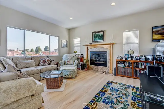 318 Penn #2, El Segundo, CA 90245 - #3