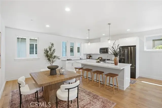 2460 Victoria #104, San Luis Obispo, CA 93401 - #2