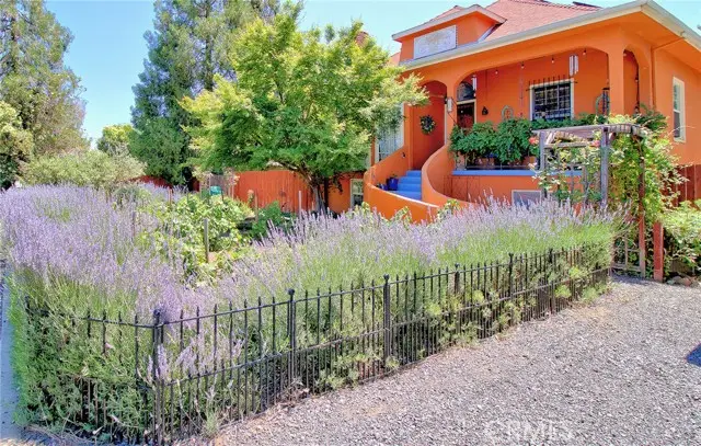 869 Henshaw Avenue, Chico, CA 95973 - Image #1
