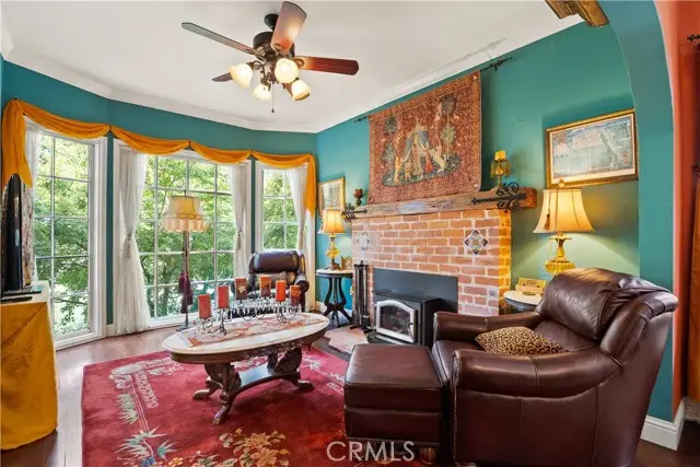 869 Henshaw Avenue, Chico, CA 95973 - Image #2