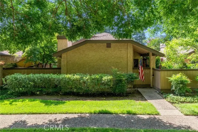 520 Wilshire Court, Chico, CA 95973 - Image #2