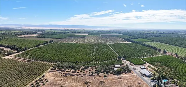 25392 Pennsylvania Avenue, Corning, CA 96021 - Image #2