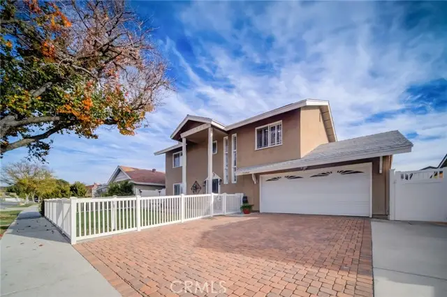 21068 Alaminos Drive, Santa Clarita, CA 91350 - Image #3