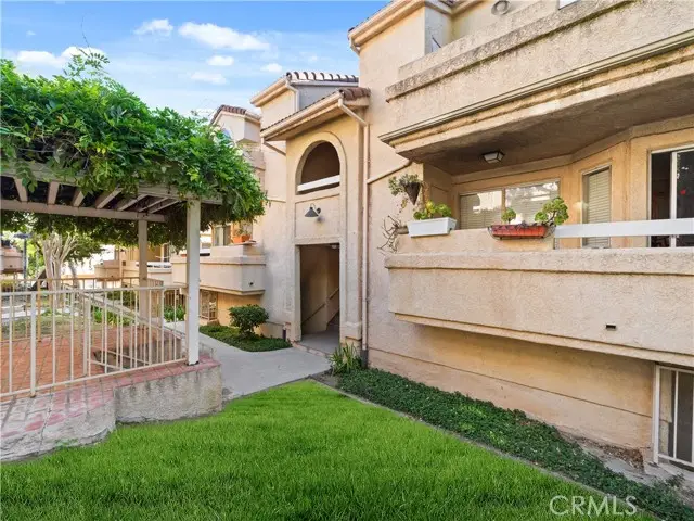 19810 Sandpiper Place #22, Santa Clarita, CA 91321 - Image #2