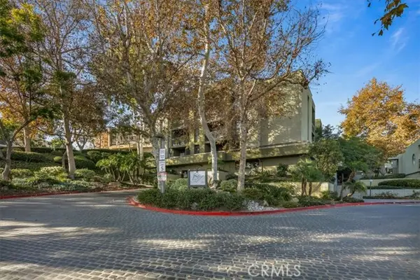 898 Temple #125, Los Angeles, CA 90042