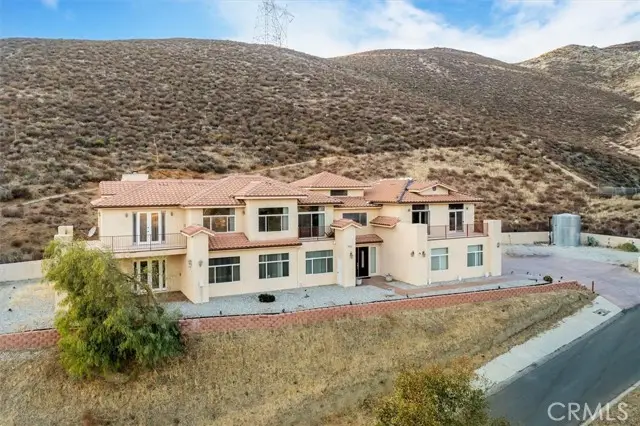 9455 Hierba Road, Agua Dulce, CA 91390 - Image #2