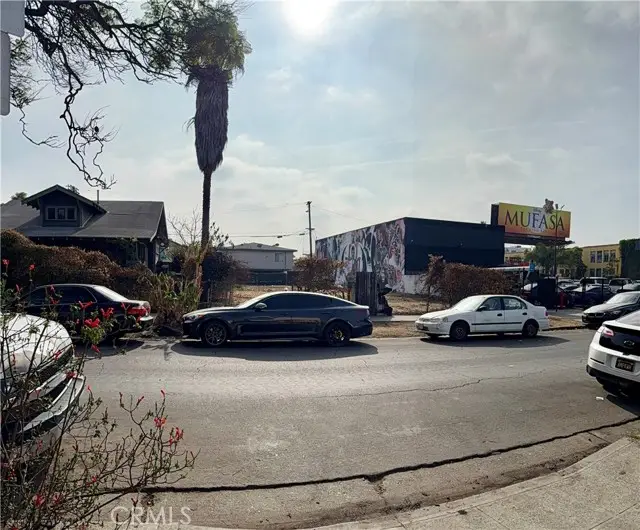 6132 Romaine Street, Los Angeles, CA 90038 - #1