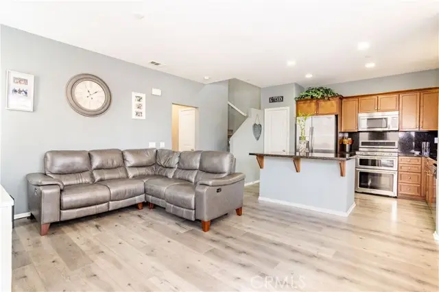 2960 Royal Avenue, Simi Valley, CA 93065 - Image #1