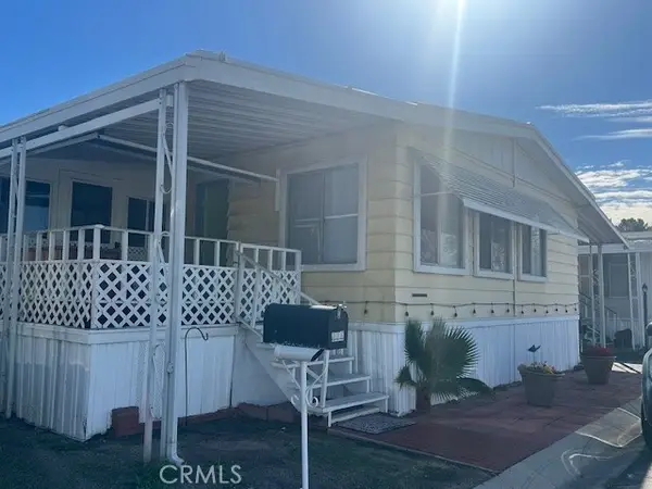 21001 Plummer Street #116, Chatsworth (los Angeles), CA 91311