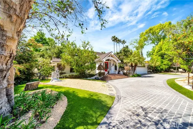 5441 Calvin Avenue, Tarzana, CA 91356 - Image #2