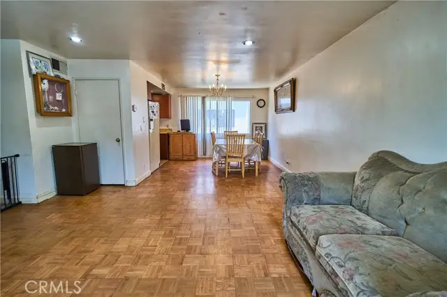 14287 Foothill Boulevard #33, Sylmar, CA 91342 - Image #3