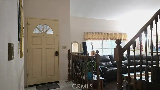 19714 Lull Street, Winnetka, CA 91306 - Image #3