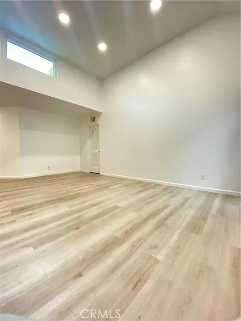 18645 Hatteras Street #278, Tarzana, CA 91356 - Image #3