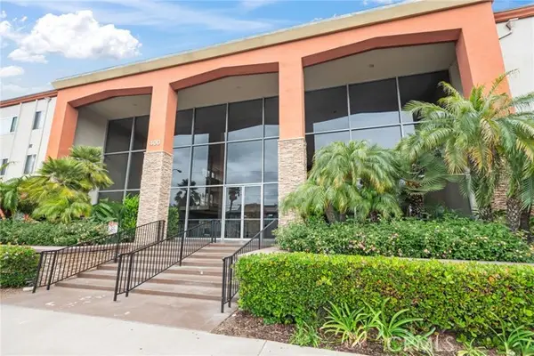 400 N Acacia Avenue #B12, Fullerton, CA 92831