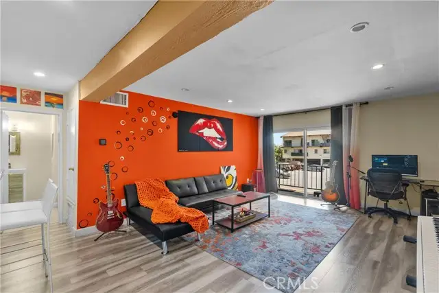 5460 White Oak Avenue #C204, Encino, CA 91316 - Image #3