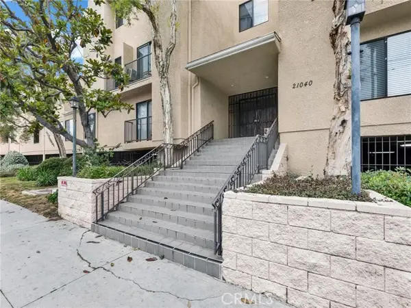 21040 Parthenia Street #20, Canoga Park (los Angeles), CA 91304