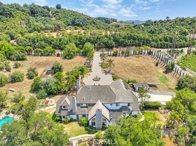 25570 Fuerte Road, Temecula, CA 92590 - Image #2