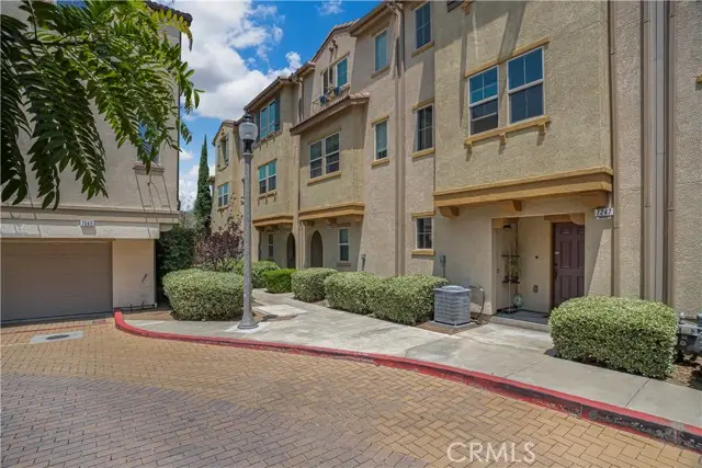 14120 W Willow Lane, Van Nuys, CA 91405 - #1