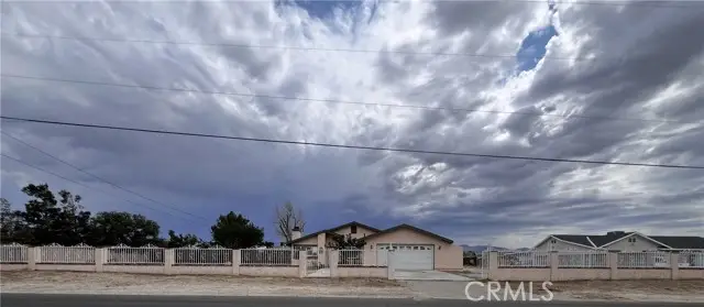 10306 E Avenue R10, Sun Village, CA 93543 - Image #1