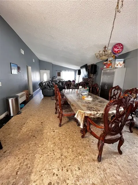 10306 E Avenue R10, Sun Village, CA 93543 - Image #2