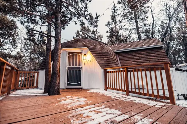 403 Highland Lane, Big Bear City, CA 92386