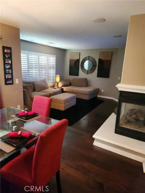 19512 Laroda Lane, Santa Clarita, CA 91350 - Image #2