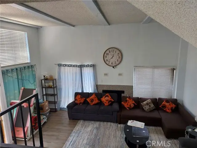 15527 Parthenia Street #18, North Hills, CA 91343 - Image #3