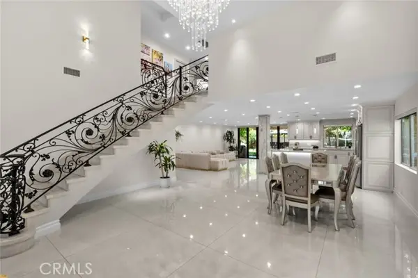 6355 Yolanda Avenue, Tarzana (los Angeles), CA 91335