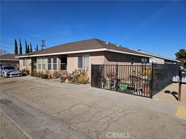 45019 Division Street, Lancaster, CA 93535 - Image #1