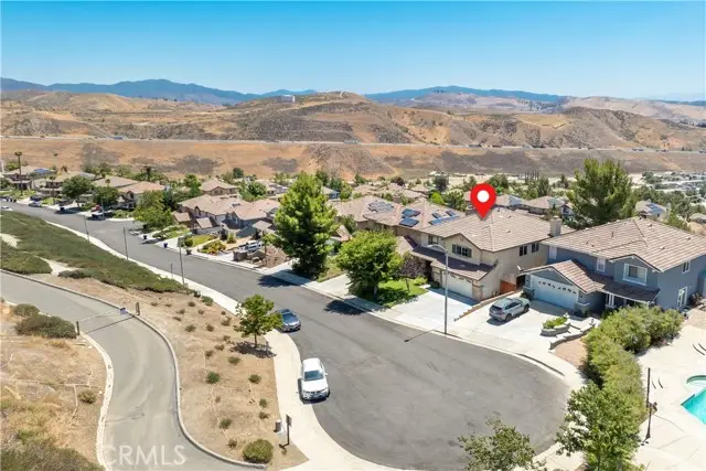 32610 Ridge Top Lane, Castaic, CA 91384 - Image #3