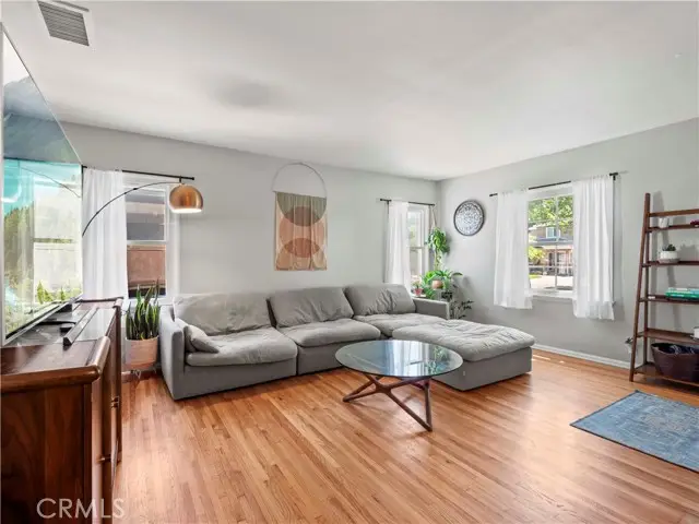 1511 N Maple Street, Burbank, CA 91505 - Image #3