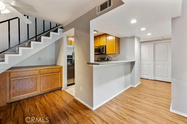 5325 Newcastle Avenue #319, Encino, CA 91316 - Image #2