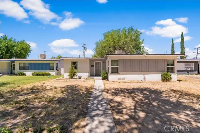 1411 W Ivesbrook Street, Lancaster, CA 93534 - Image #1