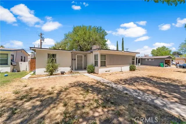 1411 W Ivesbrook Street, Lancaster, CA 93534 - Image #3