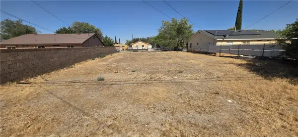 38545 4th St E, Palmdale, CA 91406