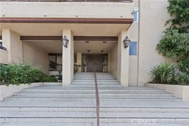 5412 Lindley Avenue #108, Encino, CA 91316 - Image #2