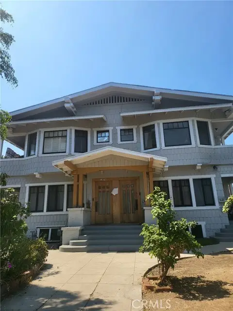 1674 W 25th Street, Los Angeles, CA 90007