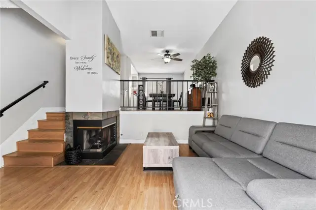 27614 Nugget Drive #3, Santa Clarita, CA 91387 - Image #3