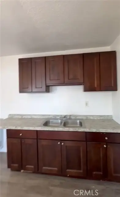 2114 W Florence Avenue, Los Angeles, CA 90047 - #3