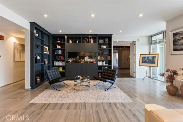 1333 S Beverly Glen Boulevard #901, Los Angeles, CA 90024 - Image #3