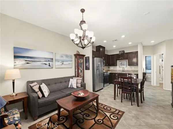 14665 Sherman Way, Van Nuys (los Angeles), CA 91405