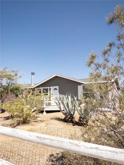 8925 Oleander Avenue, California City, CA 93505 - Image #2