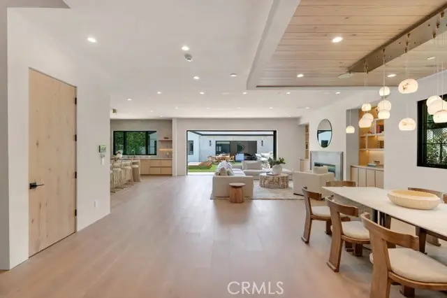 12420 Milbank Street, Studio City, CA 91604 - Image #3