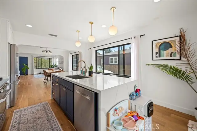 3345 Oakhurst Avenue, Los Angeles, CA 90034 - #3