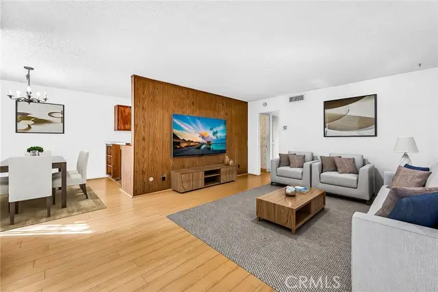 5414 Newcastle Avenue #33, Encino, CA 91316 - Image #1