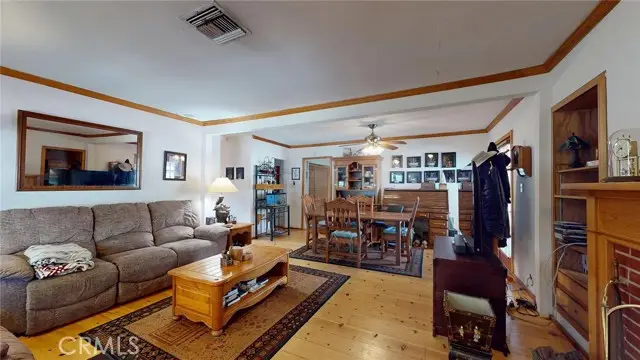 22542 Burbank Boulevard, Woodland Hills, CA 91367 - Image #2